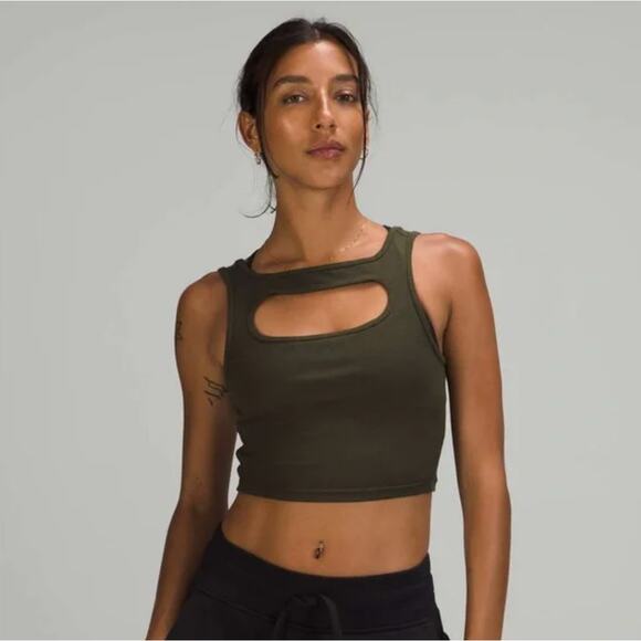 lululemon green ribbed keyhole crop top - Picture 1 of 3
